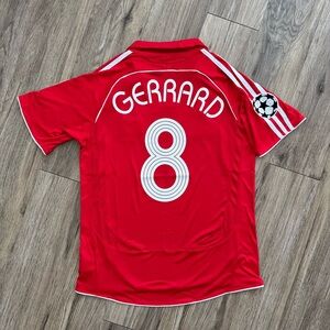 Liverpool Home Retro Jersey Steven Gerrard #8 Red Soccer Jersey